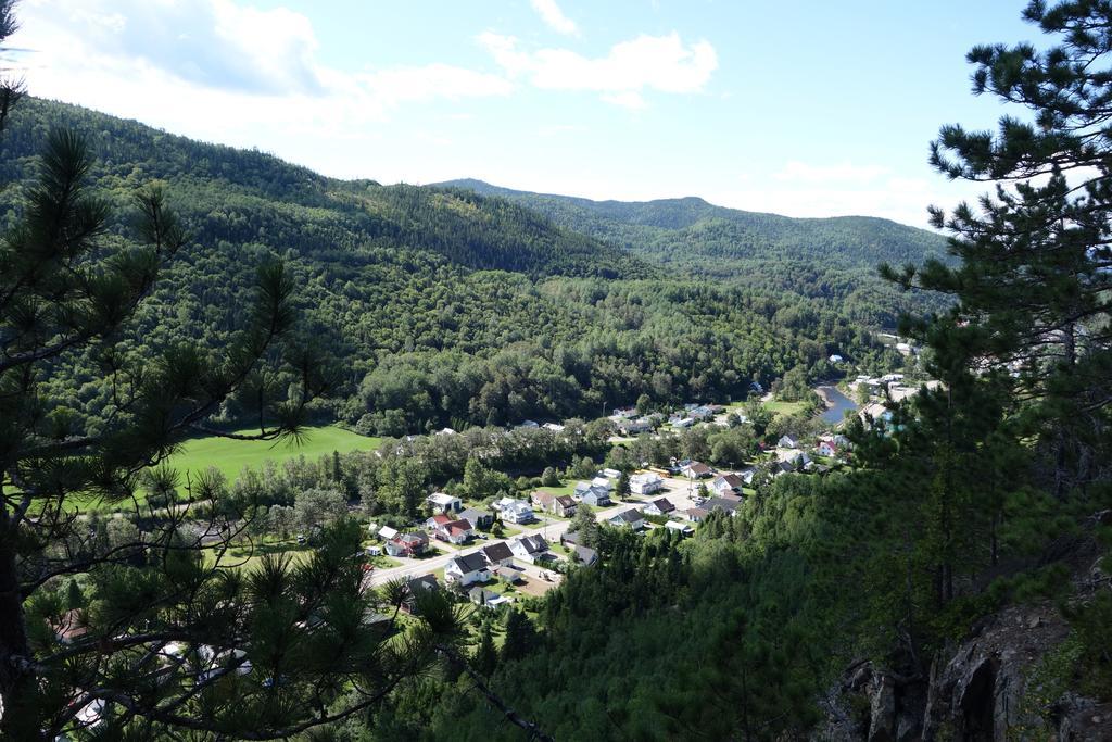 Residence Touristique Les Bouleaux Petit-Saguenay Экстерьер фото